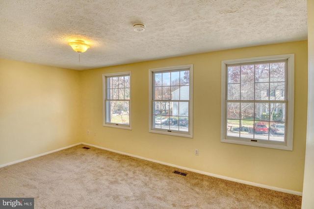 9220 PINENUT CT, Laurel, MD 20723
