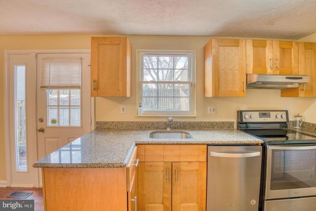 9220 PINENUT CT, Laurel, MD 20723