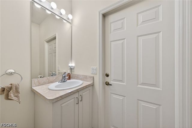 3815 NW 5th TER, Cape Coral, FL 33993