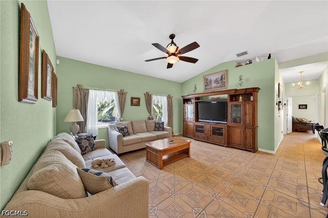 3815 NW 5th TER, Cape Coral, FL 33993