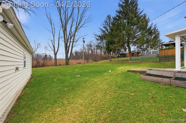 5766 Parkdale Street, Utica, MI 48317