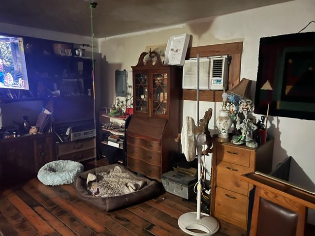 1022 Cerro Vista Road SW, Albuquerque, NM 87105