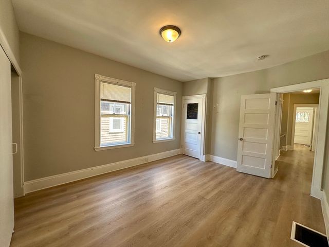 18 Bromfield 2, Somerville, MA 02144