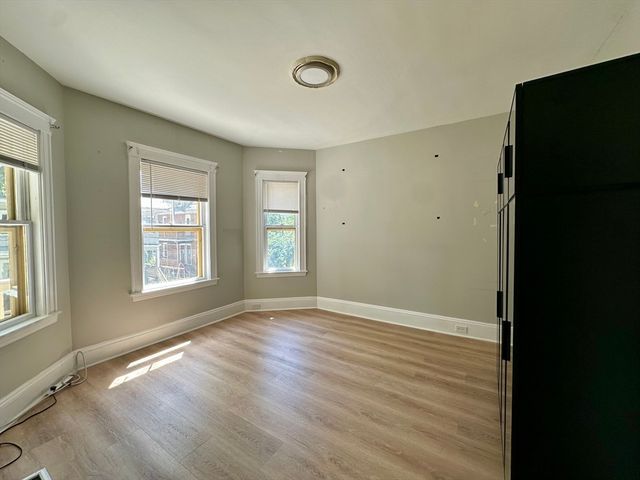 18 Bromfield 2, Somerville, MA 02144
