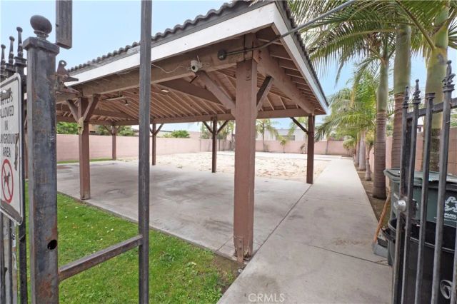 4754 Santa Ana, Cudahy, CA 90201