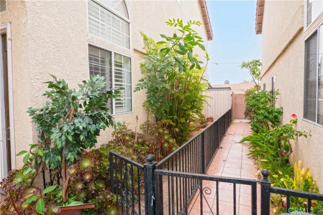 4754 Santa Ana, Cudahy, CA 90201