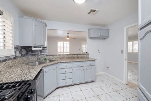 4754 Santa Ana, Cudahy, CA 90201