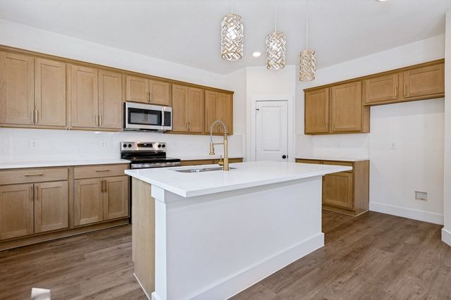 8916 Whitehall Lane, Dallas, TX 75232