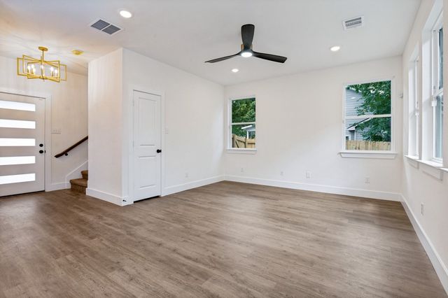 8916 Whitehall Lane, Dallas, TX 75232