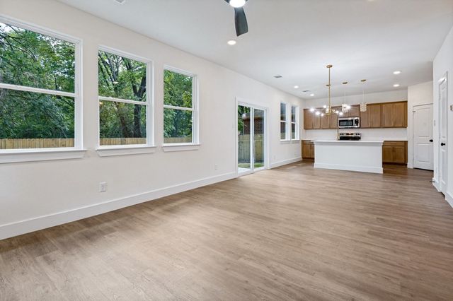 8916 Whitehall Lane, Dallas, TX 75232