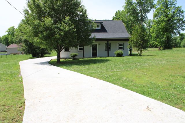 6063 Mansford Rd, Winchester, TN 37398