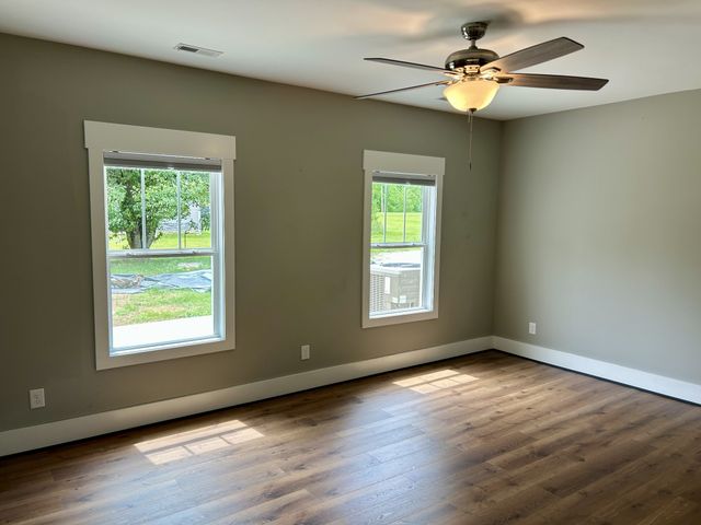 6063 Mansford Rd, Winchester, TN 37398