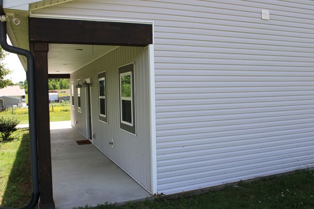 6063 Mansford Rd, Winchester, TN 37398