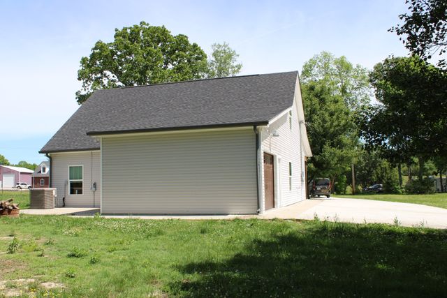 6063 Mansford Rd, Winchester, TN 37398