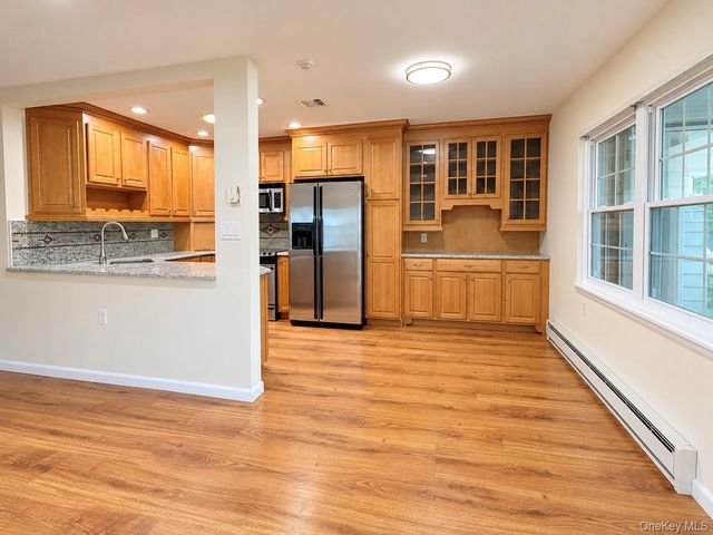 38 Trent Court A, Ridge, NY 11961