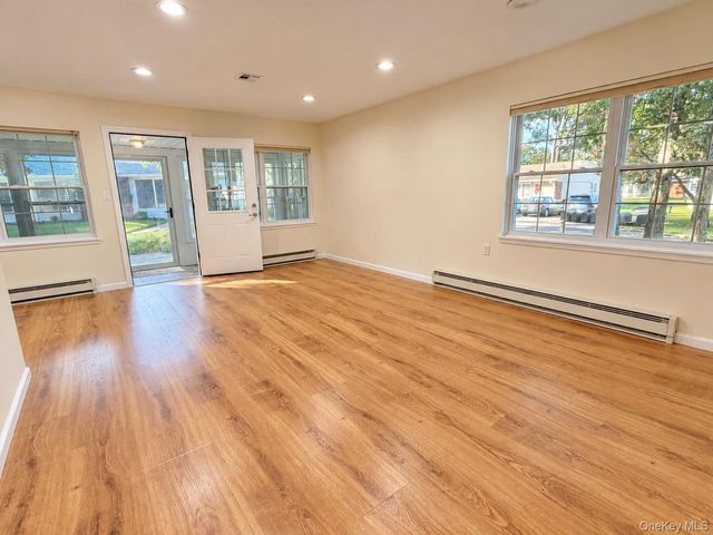 38 Trent Court A, Ridge, NY 11961