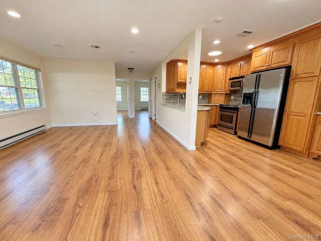 38 Trent Court A, Ridge, NY 11961