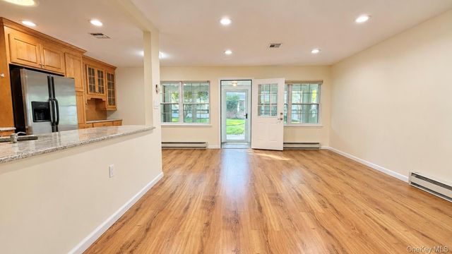 38 Trent Court A, Ridge, NY 11961
