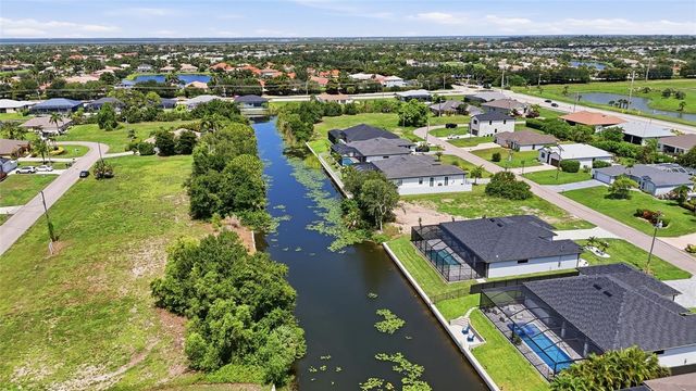 2306 SW 16TH TERRACE, Cape Coral, FL 33991