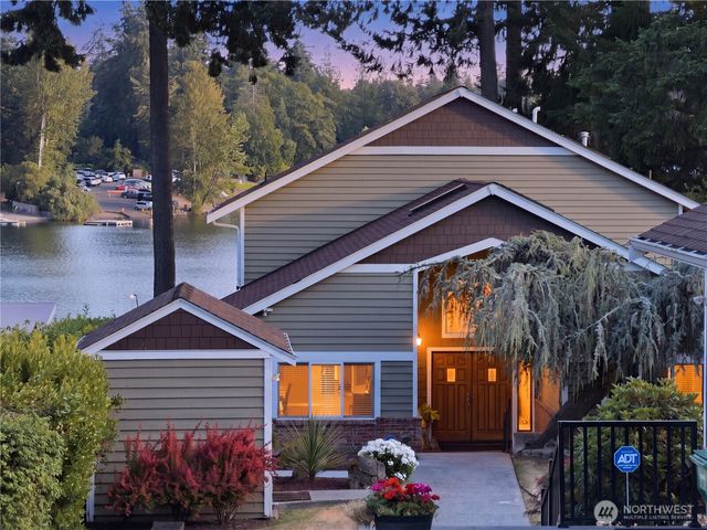 2529 S 304th Street, Federal Way, WA 98003