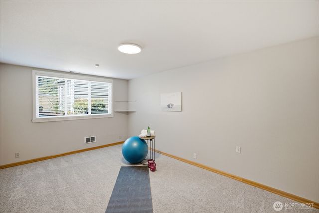 2529 S 304th Street, Federal Way, WA 98003