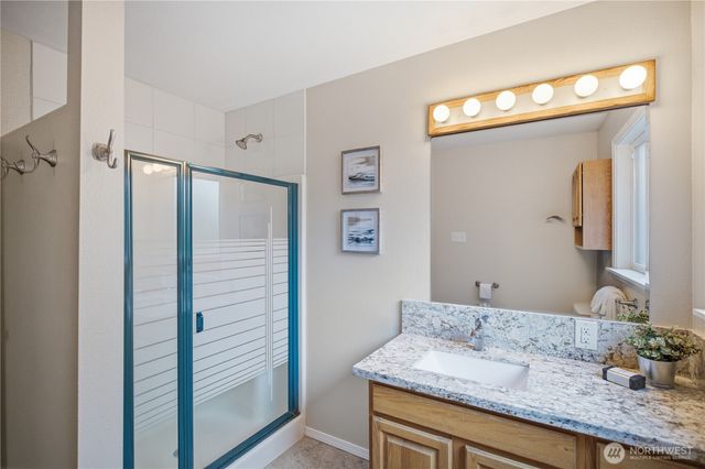 2529 S 304th Street, Federal Way, WA 98003