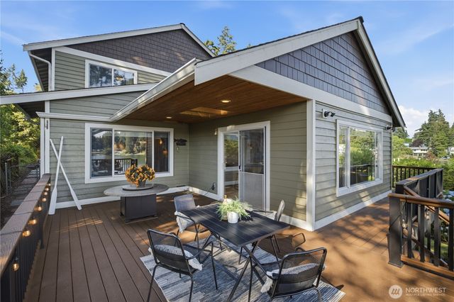 2529 S 304th Street, Federal Way, WA 98003
