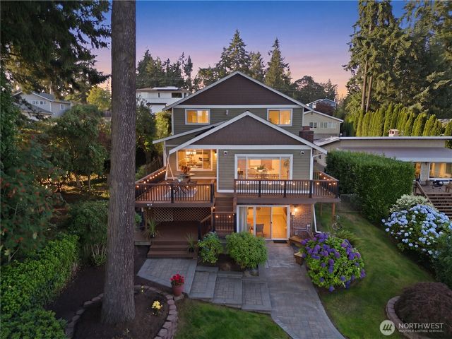 2529 S 304th Street, Federal Way, WA 98003