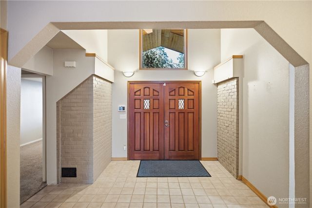 2529 S 304th Street, Federal Way, WA 98003