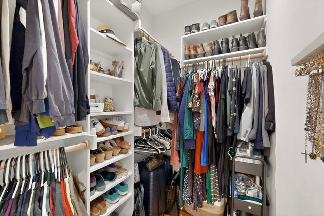 835 S Edgefield Avenue, Dallas, TX 75208