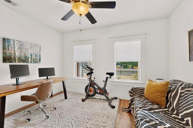 835 S Edgefield Avenue, Dallas, TX 75208