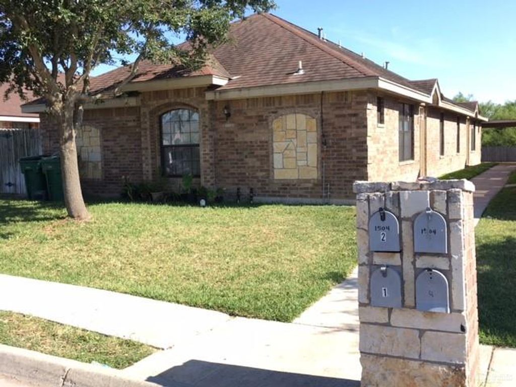 1504 E Quail Street, Pharr, TX 78577