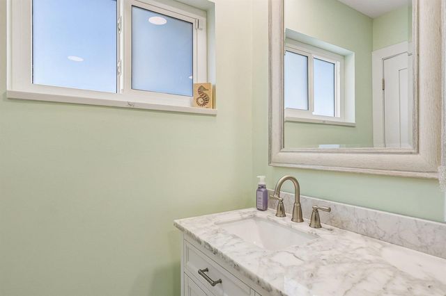 500 SE 8th Avenue, Deerfield Beach, FL 33441
