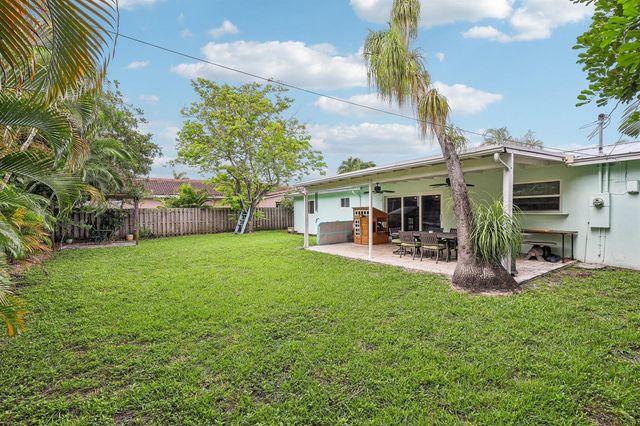 500 SE 8th Avenue, Deerfield Beach, FL 33441