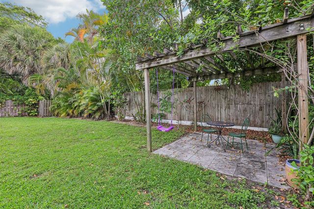 500 SE 8th Avenue, Deerfield Beach, FL 33441