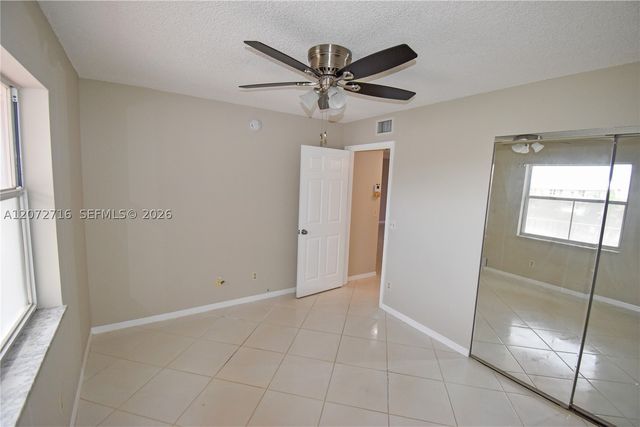 10414 NW 24th Pl 405, Sunrise, FL 33322