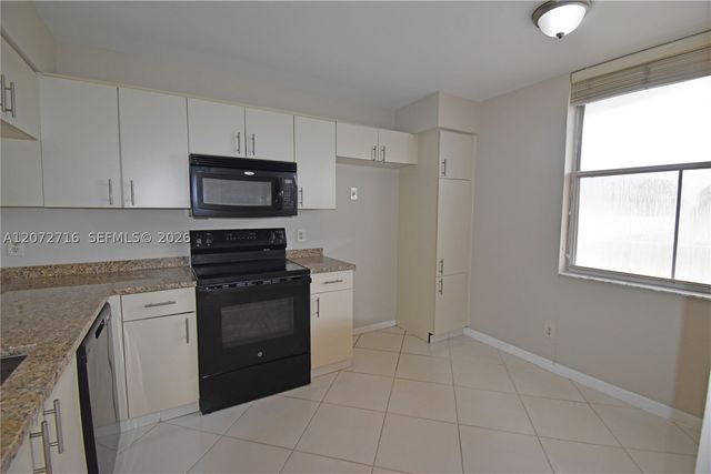 10414 NW 24th Pl 405, Sunrise, FL 33322