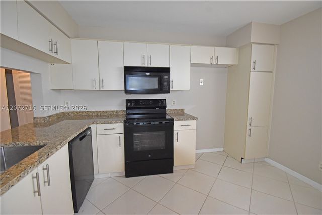 10414 NW 24th Pl 405, Sunrise, FL 33322