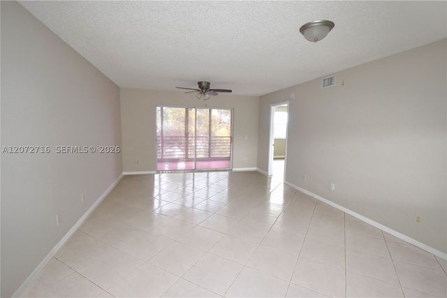 10414 NW 24th Pl 405, Sunrise, FL 33322