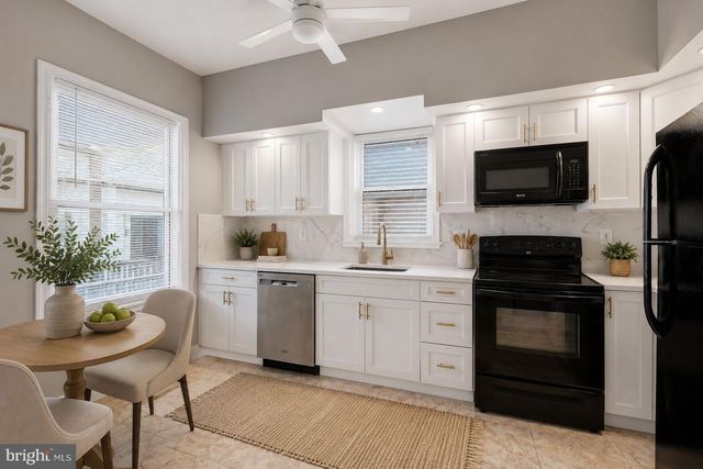 123 S BERKLEY SQ, Atlantic City, NJ 08401