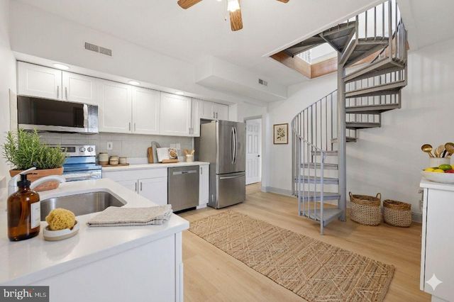 123 S BERKLEY SQ, Atlantic City, NJ 08401