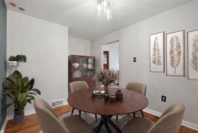 130 Old Lebanon Church Rd, Pleasant Hills, PA 15236