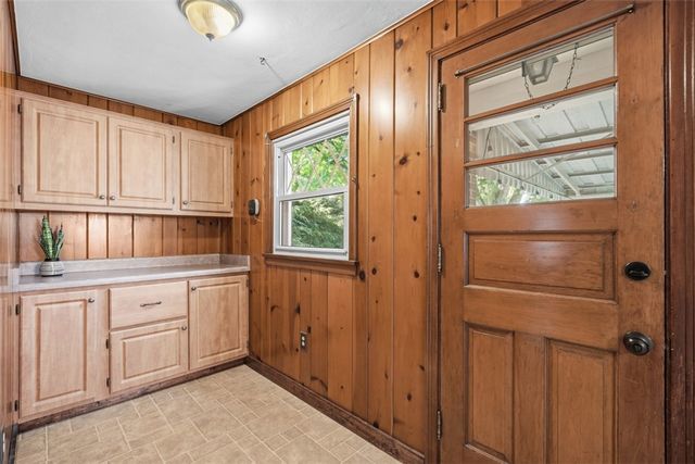 130 Old Lebanon Church Rd, Pleasant Hills, PA 15236
