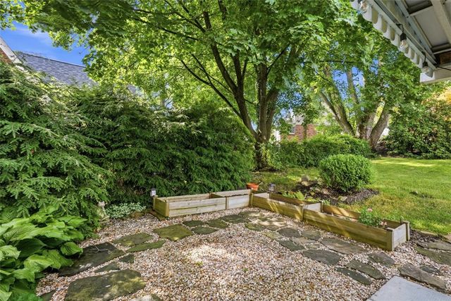 130 Old Lebanon Church Rd, Pleasant Hills, PA 15236