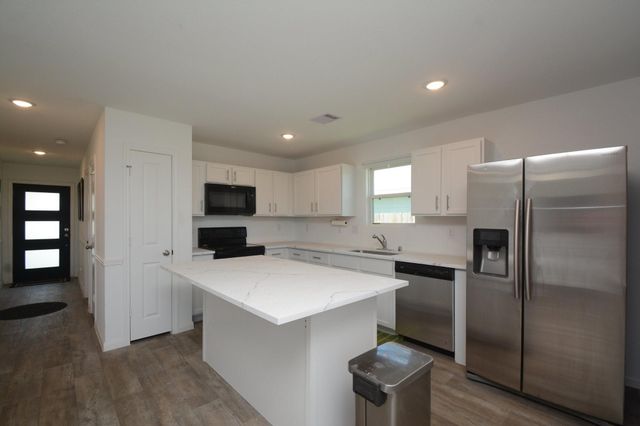 1982 Road 5714, Cleveland, TX 77327