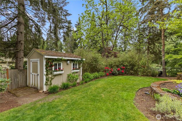6771 81st Avenue SE, Mercer Island, WA 98040