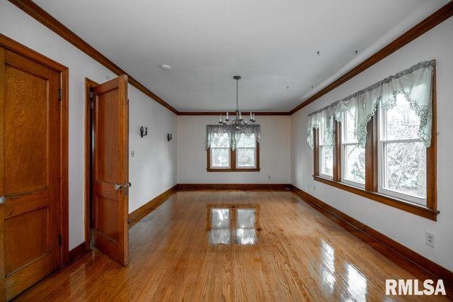 126 HIGHLAND Street, East Peoria, IL 61611