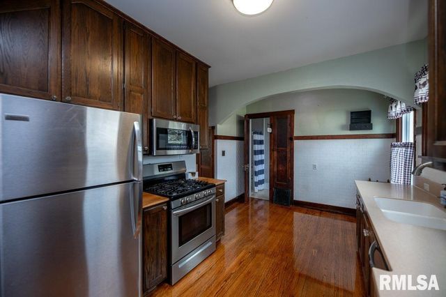 126 HIGHLAND Street, East Peoria, IL 61611