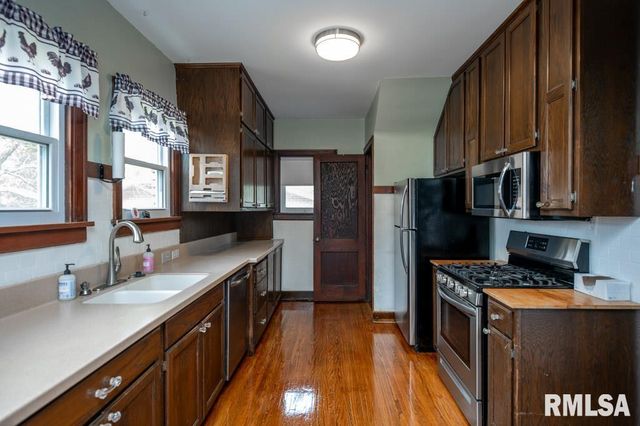 126 HIGHLAND Street, East Peoria, IL 61611