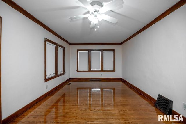 126 HIGHLAND Street, East Peoria, IL 61611